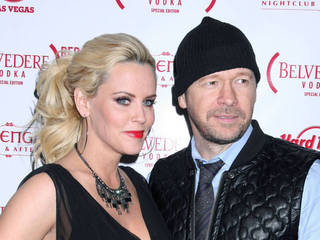Donnie Wahlberg & Jenny McCarthy engaged