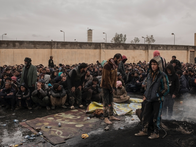 Led airstrikes hit area of Mosul where 'hundreds of civilians killed' Led airstrikes hit area of Mosul where 'hundreds of civilians killed'