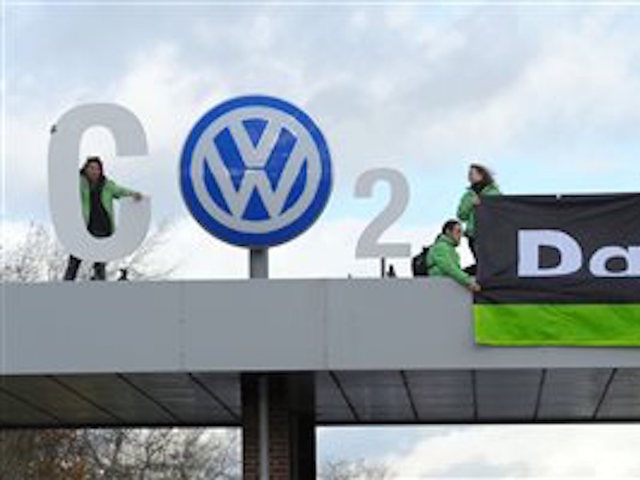 Volkswagen's $15B settlement given preliminary approval by judge