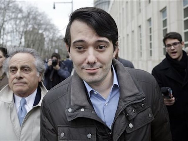 Martin Shkreli auctioning the opportunity to punch him