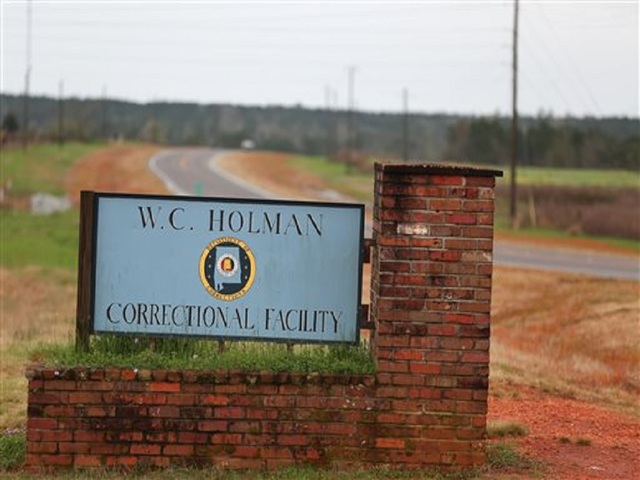Corrections regains control of Ala. prison dorm