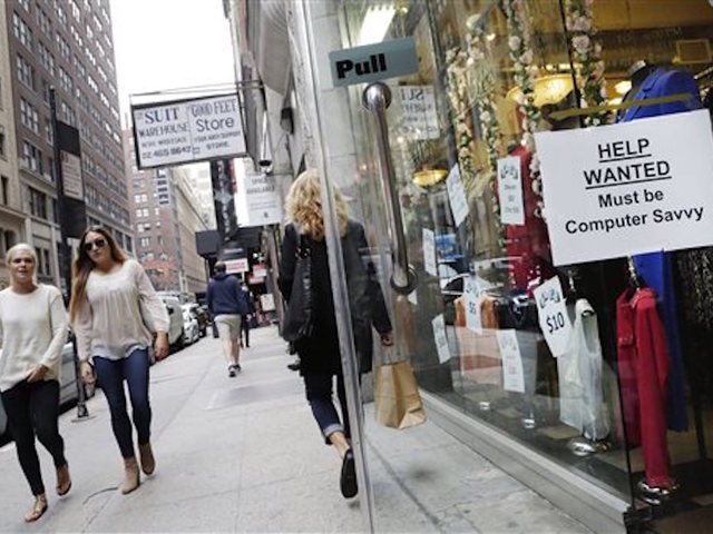 US employers add 215K jobs in March