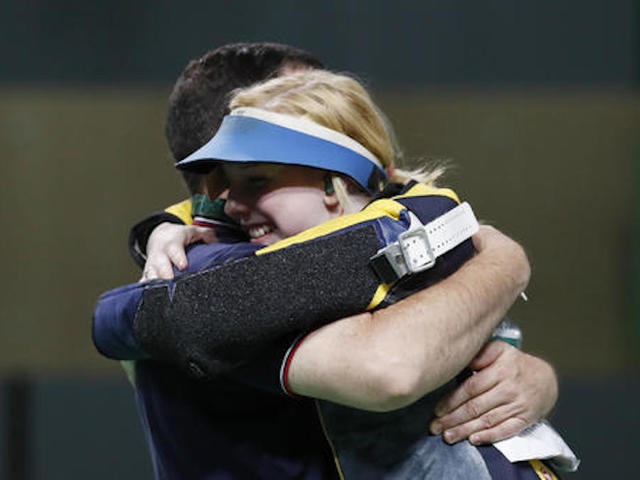 American teen wins first gold of Rio Games