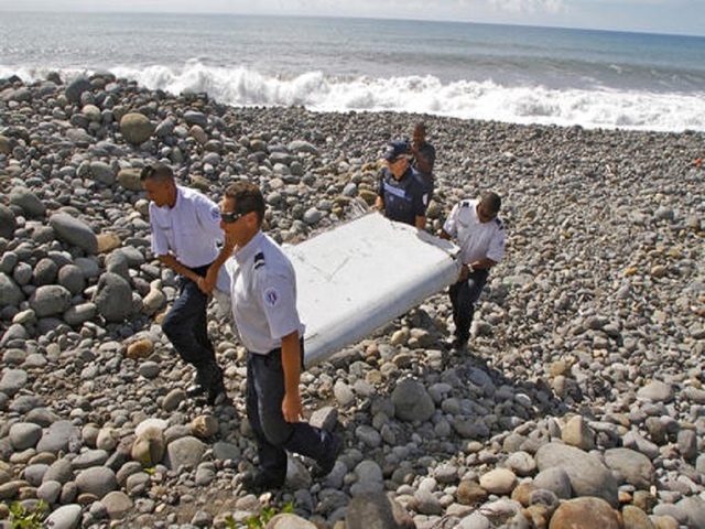 Report: Malaysia Airlines plane could have been hijacked