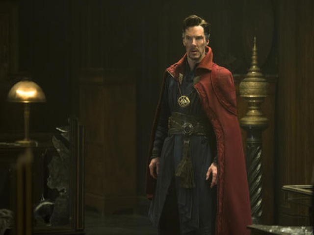 Moviegoers rush to 'Doctor Strange,' 'Arrival' post-election