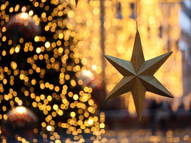 Holiday spending far exceeding initial forecasts; may surpass $1 trillion