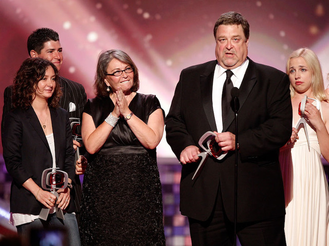 'Roseanne' revival gets a second season