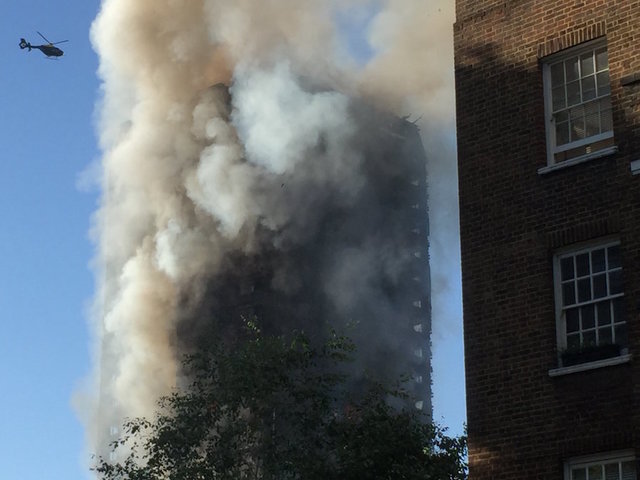 London fire: Witnesses describe massive blaze at high-rise apartment building