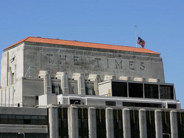 Owner of Los Angeles Times to sell the paper Owner of Los Angeles Times to sell the paper