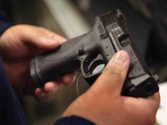 FL concealed carry law allows guns in pre-school