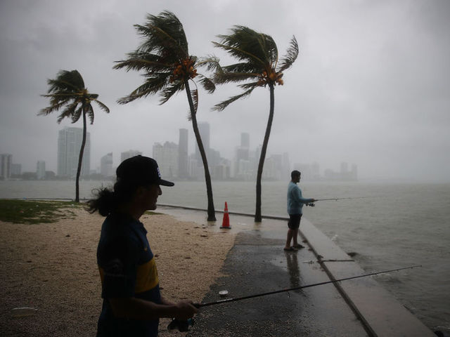 Gordon strengthens, expected to hit Gulf Coast as hurricane
