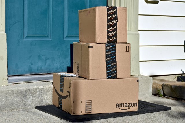 Amazon offers free shipping on all orders for the holidays